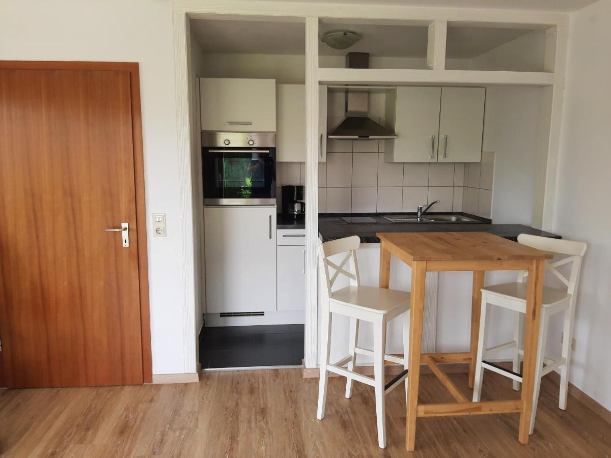 Moderne Wohnung Im Grunen Mit Schoner Terasse Tettnang Buitenkant foto